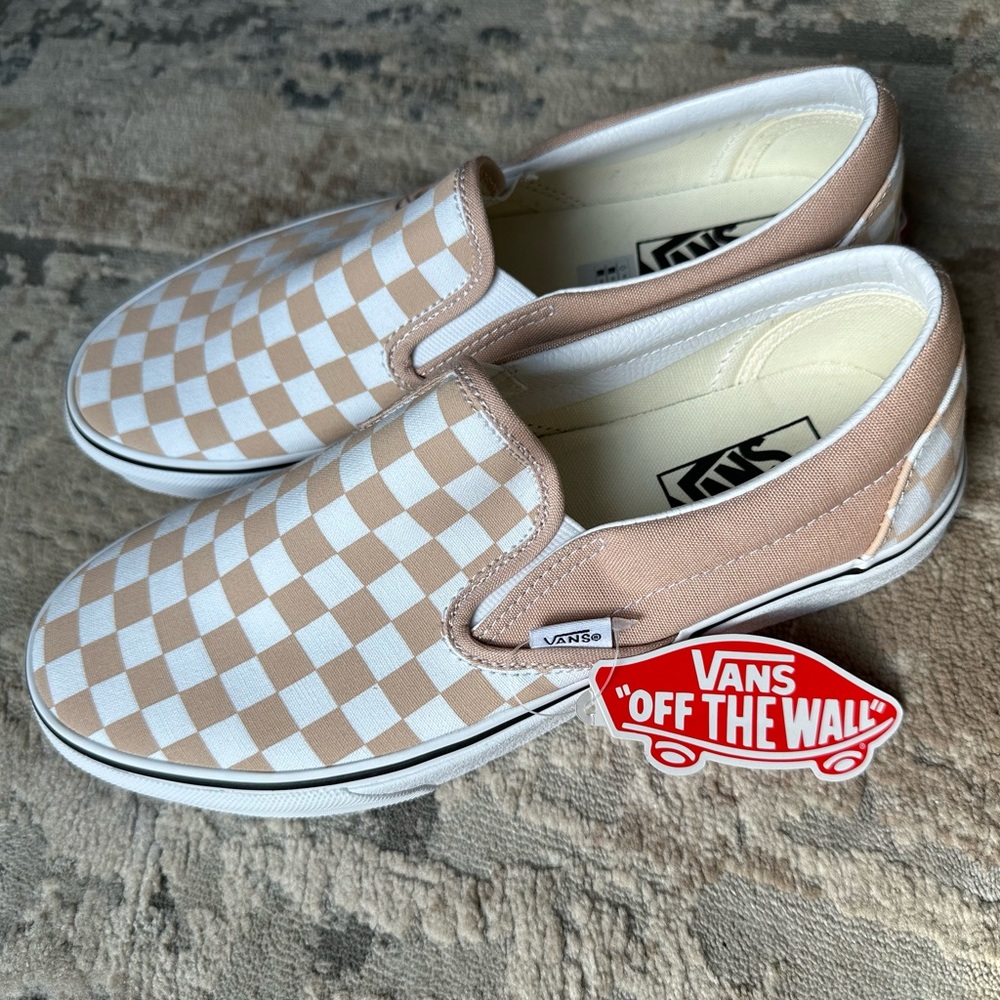 NWT Vans Checkered Slip-Ons | US: W10, M8.5; EUR: 41